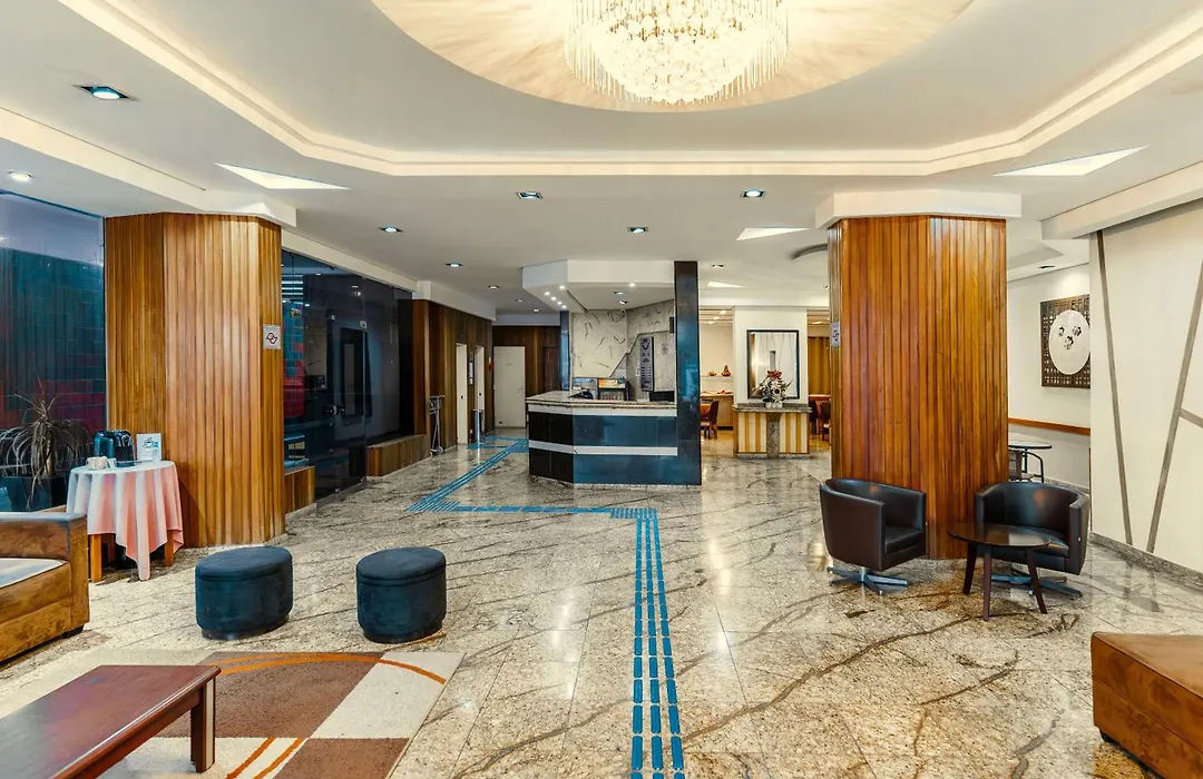 Carillon Plaza Hotel-1